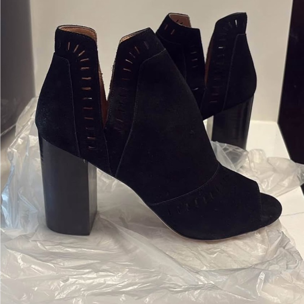 Elegant Black Women's Block Heel Shoes